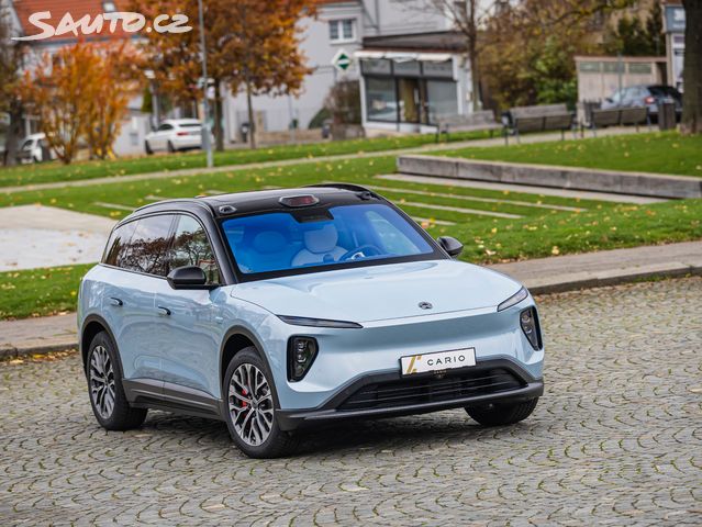 NIO EL6